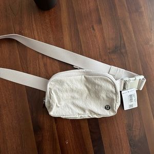 Lululemon everywhere bag white opal